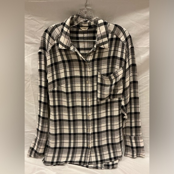 Pilcro Plaid Button Down Shirt Black White Flannel Size Medium Like New - Picture 1 of 2